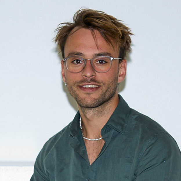 Niklaus Oppliger Q